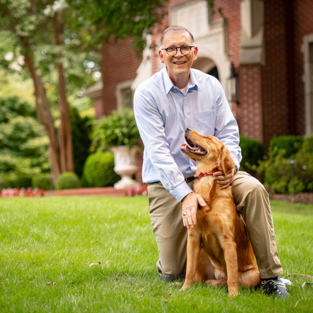 golden retriever with Taylor King